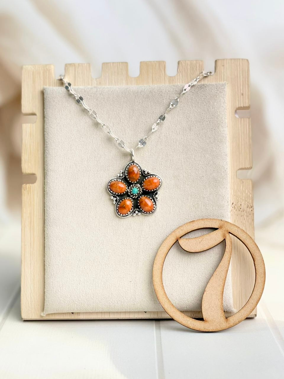 Blinging Chain Daisy Necklace-Necklaces-Krush Kandy, Women's Online Fashion Boutique Located in Phoenix, Arizona (Scottsdale Area)